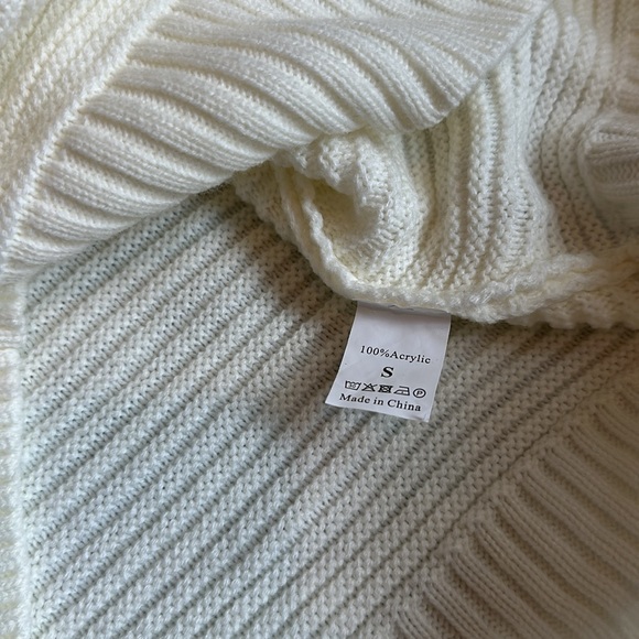 Like new Cold shoulder cream sweater - Picture 3 of 3